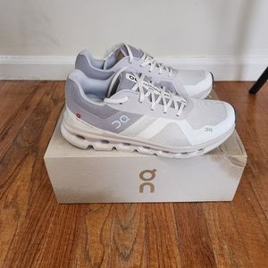 Cloud Runner Womens Size 11 Wide